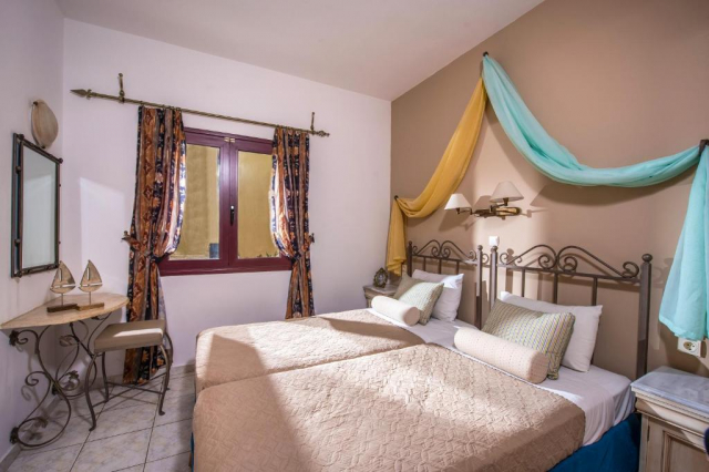 21.09 avion Bucuresti, Grecia - Creta - Heraklion Malia, Irida Apartments Malia 420 EURO, 7 nopti, Fara masa
