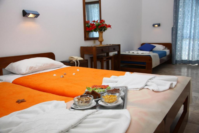 21.09 avion Bucuresti, Grecia - Creta - Heraklion Heraklion, Poseidon hotel Amoudara 469 EURO, 7 nopti, Mic dejun inclus