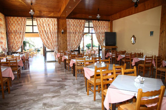 21.09 avion Bucuresti, Grecia - Creta - Heraklion Heraklion, Poseidon hotel Amoudara 469 EURO, 7 nopti, Mic dejun inclus