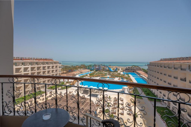 27.09 avion Bucuresti, Egipt - Hurghada Hurghada City, SUNRISE Azalea Aqua Park Resort (ex. Le Jardin Aqua Park Resort) 655 EURO, 7 nopti, All inclusive
