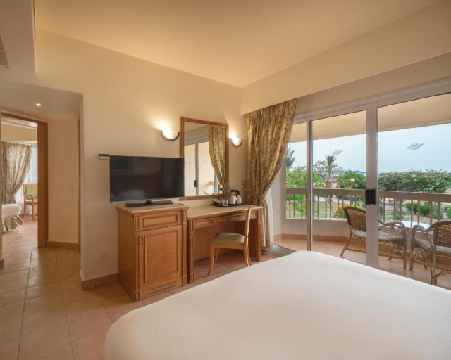 03.10 avion Bucuresti, Egipt - Hurghada Hurghada City, Hurghada Long Beach Resort 773 EURO, 7 nopti, All inclusive