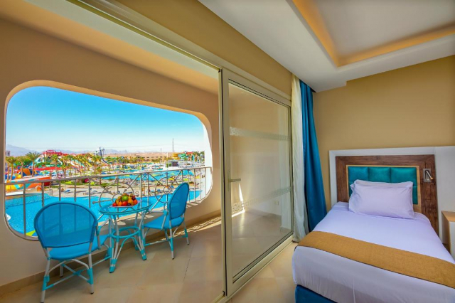01.11 avion Bucuresti, Egipt - Hurghada Hurghada City, Titanic Resort & Aqua Park 704 EURO, 7 nopti, All inclusive
