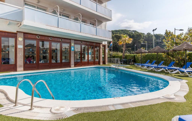 30.09 avion Bucuresti, Spania - Costa Brava - Barcelona Lloret de Mar, BlueSea Montevista Hawai 626 EURO, 7 nopti, Demipensiune inclusa