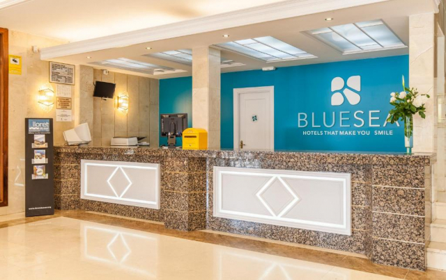 30.09 avion Bucuresti, Spania - Costa Brava - Barcelona Lloret de Mar, BlueSea Montevista Hawai 626 EURO, 7 nopti, Demipensiune inclusa
