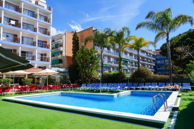 02.10 avion Bucuresti, Spania - Costa Brava - Barcelona Lloret de Mar, Hotel htop Palm Beach & SPA 557 EURO, 7 nopti, Pensiune completa inclusa