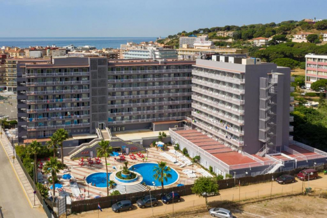 02.10 avion Bucuresti, Spania - Costa Brava - Barcelona Calella, Hotel htop Olympic 606 EURO, 7 nopti, Demipensiune inclusa