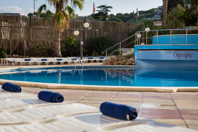 16.10 avion Bucuresti, Spania - Costa Brava - Barcelona Calella, Hotel htop Olympic 616 EURO, 7 nopti, Pensiune completa inclusa