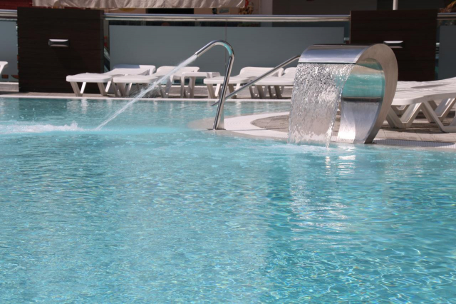 16.10 avion Bucuresti, Spania - Costa Brava - Barcelona Malgrat de Mar, Hotel Reymar Playa 587 EURO, 7 nopti, Demipensiune inclusa