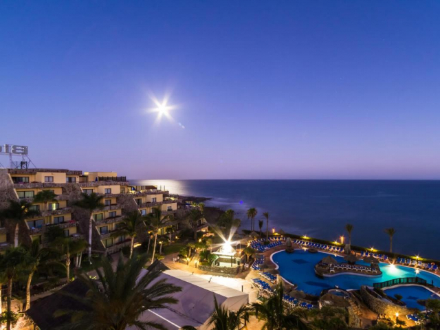 03.10 avion Bucuresti, Spania - Gran Canaria San Agustin, Hotel BlueBay Beach Club 773 EURO, 7 nopti, Mic dejun inclus