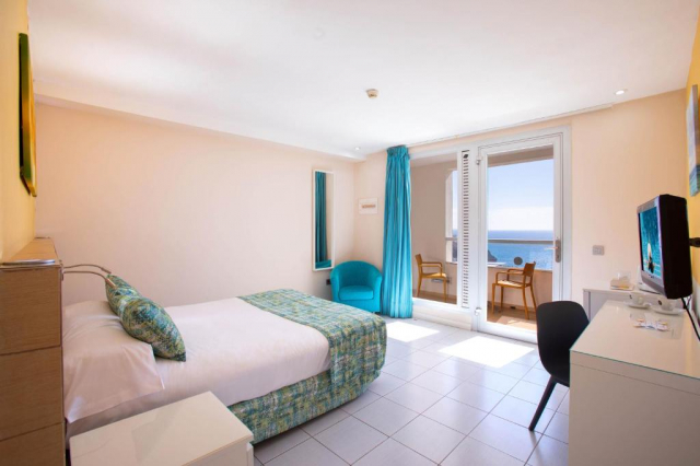 03.10 avion Bucuresti, Spania - Gran Canaria Puerto Rico, Servatur Riosol 724 EURO, 7 nopti, Fara masa