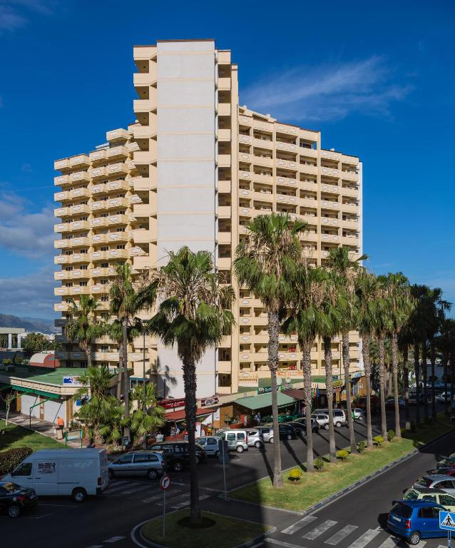 28.09 avion Bucuresti, Spania - Tenerife Puerto de la Cruz, Apartamentos Teneguia 636 EURO, 7 nopti, Fara masa