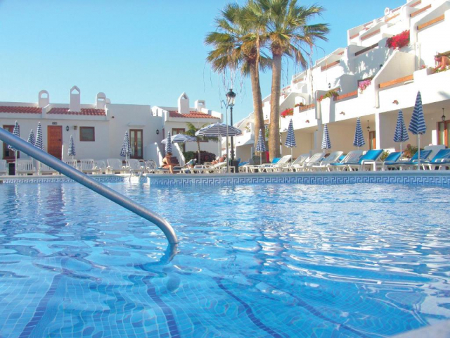 28.09 avion Bucuresti, Spania - Tenerife Los Cristianos, Ona Beverly Hills Suites 753 EURO, 7 nopti, Fara masa