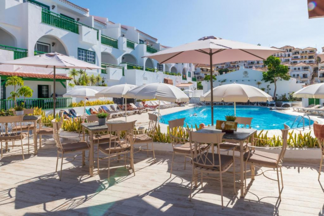 28.09 avion Bucuresti, Spania - Tenerife Costa Adeje, Aparthotel Neptuno Costa Adeje 773 EURO, 7 nopti, Fara masa