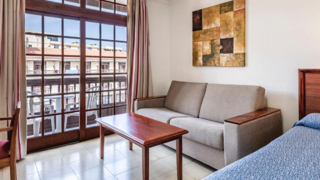 12.10 avion Bucuresti, Spania - Tenerife Puerto de la Cruz, Be Smart Florida Plaza 704 EURO, 7 nopti, Fara masa