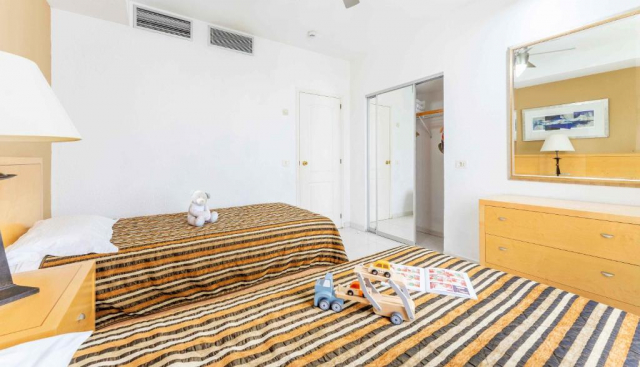 12.10 avion Bucuresti, Spania - Tenerife Los Cristianos, Ona Hollywood Mirage 851 EURO, 7 nopti, Fara masa