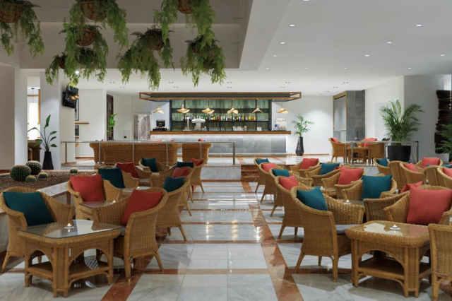 12.10 avion Bucuresti, Spania - Tenerife Puerto de la Cruz, Hotel Fergus Puerto de la Cruz 861 EURO, 7 nopti, Demipensiune inclusa