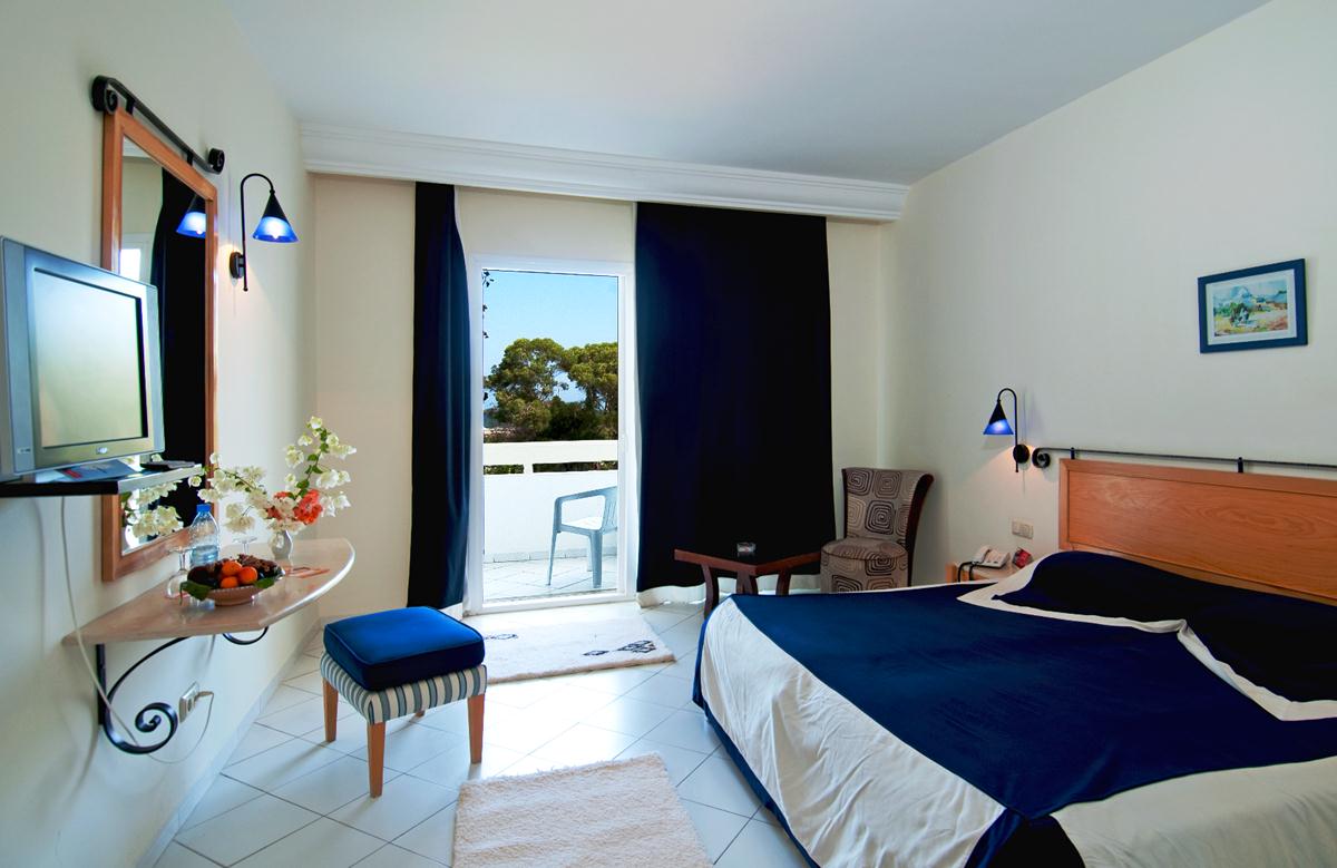 10.10 avion Bucuresti, Tunisia - Regiunea Hammamet Hammamet, Hotel Club Salammbo 587 EURO, 7 nopti, All inclusive