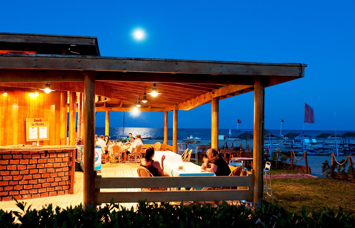 10.10 avion Bucuresti, Tunisia - Regiunea Hammamet Hammamet, Hotel Club Salammbo 587 EURO, 7 nopti, All inclusive