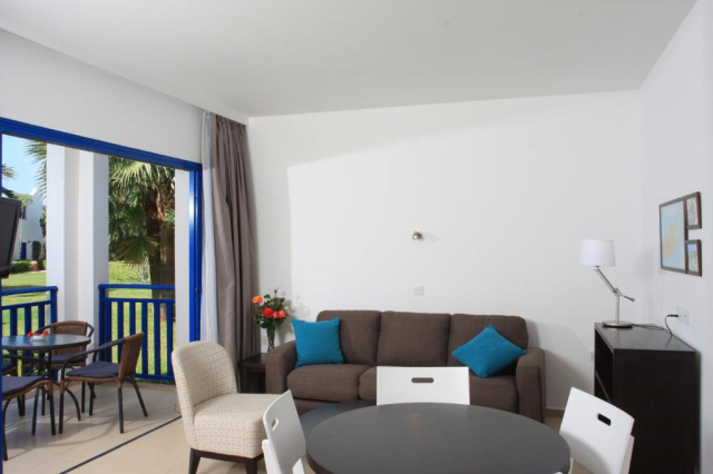03.10 avion Cluj Napoca, Cipru - Zona Larnaca Ayia Napa, MarisMare Apartments 753 EURO, 7 nopti, Fara masa