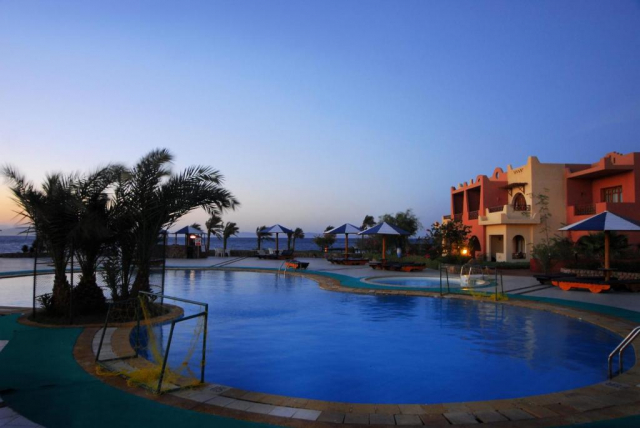 04.10 avion Bucuresti, Egipt - Regiunea Sharm el Sheikh Dahab, Tropitel Dahab Oasis Hotel 596 EURO, 7 nopti, Demipensiune inclusa