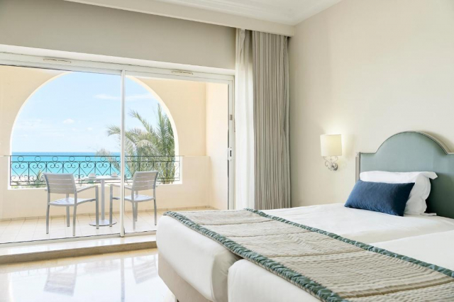 26.09 avion Bucuresti, Tunisia - Regiunea Hammamet Hammamet, Hotel Iberostar Averroes 763 EURO, 7 nopti, All inclusive