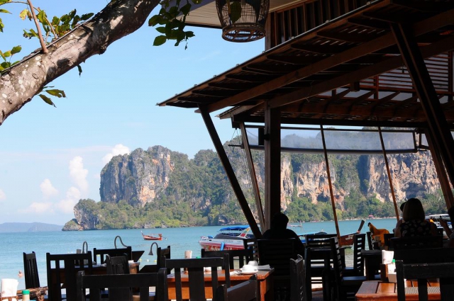 THAILANDA-KRAB  8 NOPTI 4**** RAILAY BAY RESORT &amp; SPA CU MIC DEJUN ZBOR DIN OTOPENI CU TAXE INCLUSE