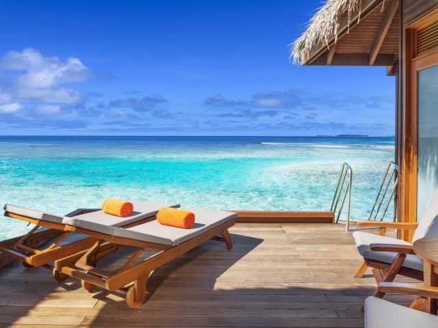 DELUXE PE PLAJA IN MALDIVE LA 5***** SHERATON FULL MOON MIC DEJUN ZBOR   DIN OTOPENI CU TAXE INCLUSE