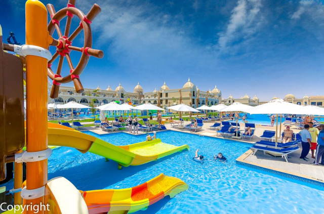 ULTIMELE LOCURI REVELION 2025 IN   EGYPT 5***** ULTRA ALL INCLUSIVE TITANIC ROYAL ZBOR CHARTER DIN CLUJ NAPOCA  CU TAXE INCLUSE