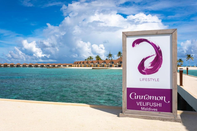 ULTRA LAST MINUTE  DELUXE  MALDIVE CINNAMON VELIFUSHI 5***** MD/ PENSIUNE COMPLETA  ZBOR DIRECT DIN OTOPENI CU TAXE INCLUSE