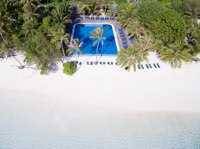 LAST MINUTE  DELUXE MALDIVE LA 4**** PENSIUNE COMPLETA     MEERU ISLAND  ZBOR DIN OTOPENI CU TAXE INCLUSE SI TRANSFER INCLUS