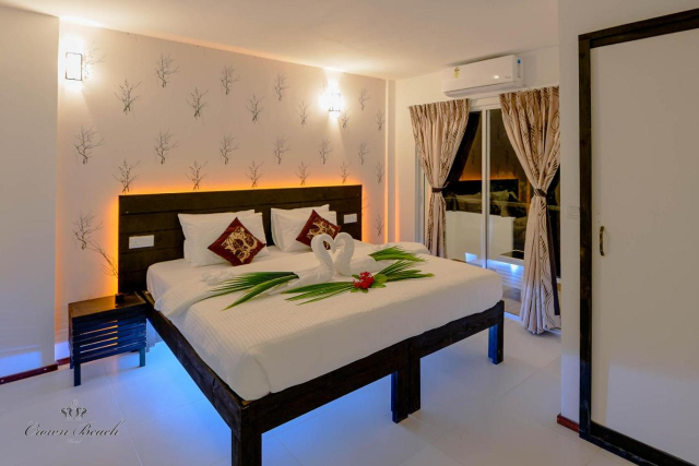  LAST MINUTE PE PLAJA IN MALDIVE LA 4**** CROWN BEACH  ZBOR  DIN OTOPENI CU TAXE INCLUSE