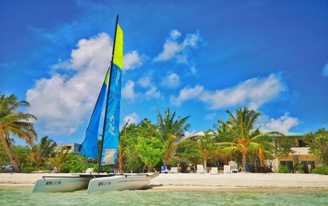  LAST MINUTE PE PLAJA IN MALDIVE LA 4**** CROWN BEACH  ZBOR  DIN OTOPENI CU TAXE INCLUSE