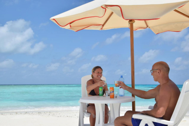 ULTRA LAST MINUTE   MALDIVE 4**** ARAAMU HOLIDAYS SPA ZBOR    DIN OTOPENI CU TAXE INCLUSE