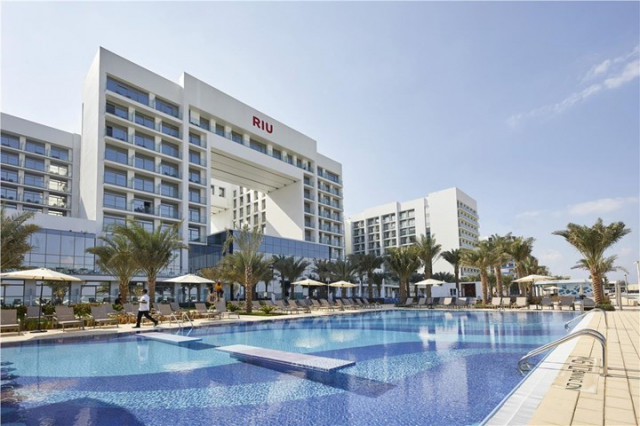 SUPER OFERTA LA DUBAI 4**** ALL INCLUSIVE  RIU DUBAI  ZBOR CHARTER DIN OTOPENI CU TAXE INCUSE