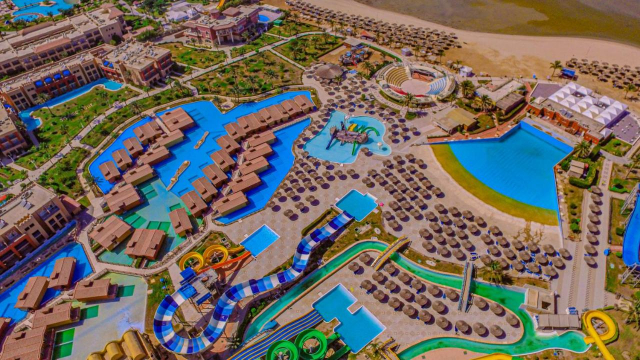 EGIPT, HURGHADA, AVION DIN BUCURESTI, LA HOTEL TITANIC PALACE 5*, LA TARIFUL DE 558 EURO/PERS, ULTRA ALL INCLUSIVE!