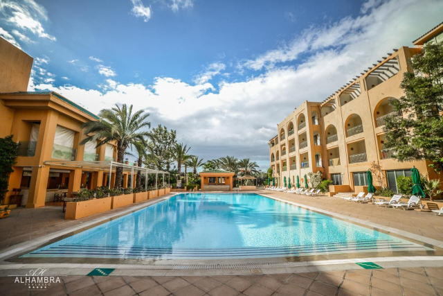 ULTIMELE LOCURI TUNISIA, AVION DIN CLUJ-NAPOCA, LA HOTEL ALHAMBRA THALASSO 5*, LA TARIFUL DE 599 EURO/PERS, AI!