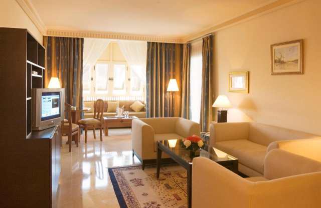 ULTIMELE LOCURI TUNISIA, AVION DIN CLUJ-NAPOCA, LA HOTEL ALHAMBRA THALASSO 5*, LA TARIFUL DE 595 EURO/PERS, AI!