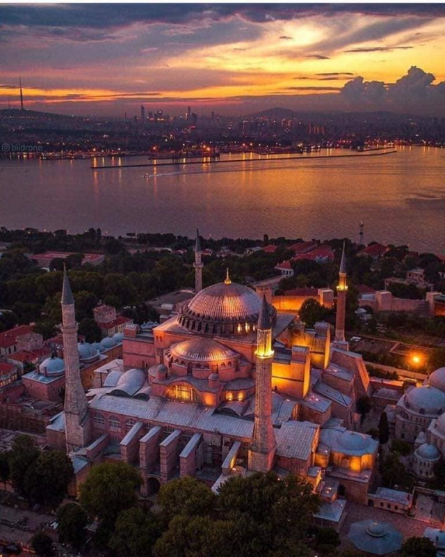 ISTANBUL - PASTE IN INIMA BIZANTULUI 2024 - 575 EURO/PERSOANA