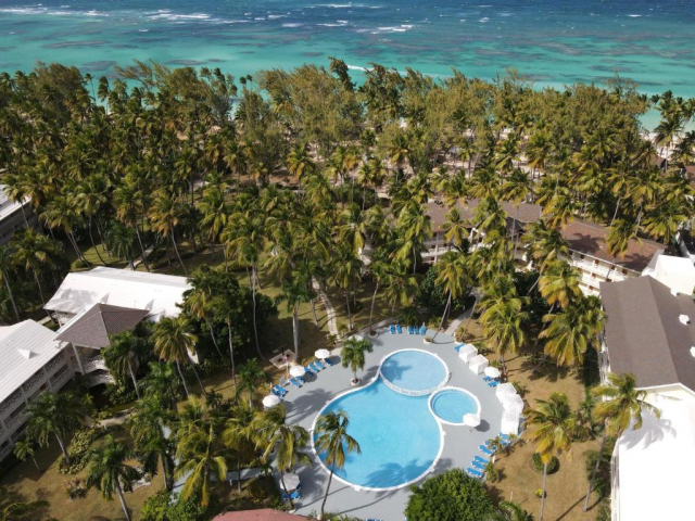 01.05 Paste Republica Dominicana , Hotel VISTA SOL PUNTA CANA BEACH RESORT &amp; SPA 4*, avion ,9 zile ,pret/ persoana =1790Eur 