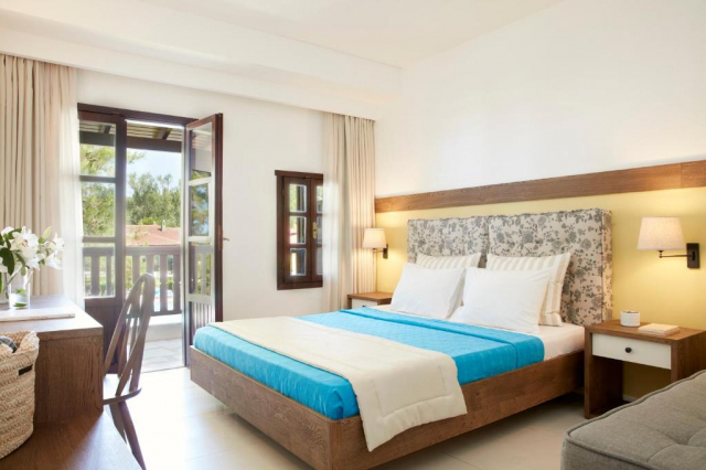 Sejur in Halkidiki la Simantro Beach Hotel 5*