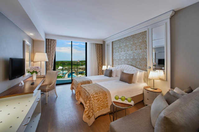 ULTIMELE LOCURI ANTALYA 5***** CU ULTRA ALL INCLUSIVE ASKA LARA ZBOR CHARTER DIN BRASOV/OTOPENI/ CLUJ NAPOCA CU TAXE INCLUSE