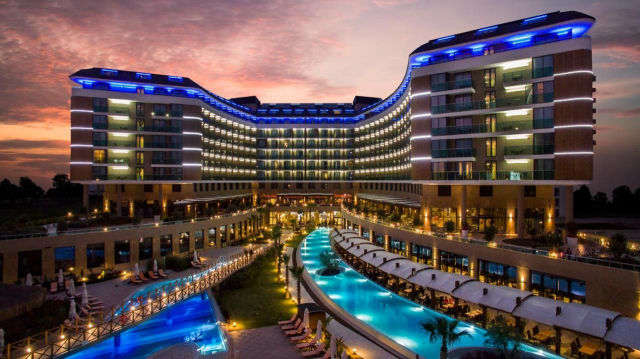 ULTIMELE LOCURI ANTALYA 5***** CU ULTRA ALL INCLUSIVE ASKA LARA ZBOR CHARTER DIN BRASOV/OTOPENI/ CLUJ NAPOCA CU TAXE INCLUSE