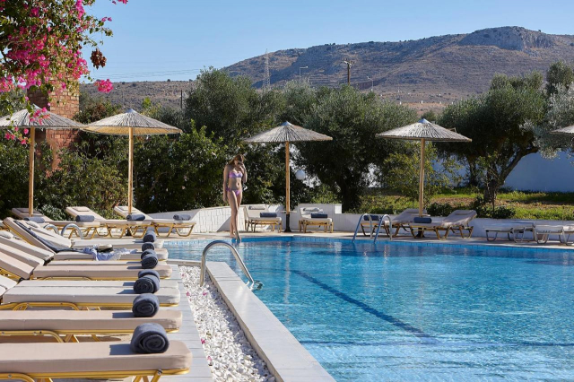 ULTRA LAST MINUTE INSULA CRETA 4**** VASIA ROYAL  ZBOR CHARTER DIN  OTOPENI CU TAXE INCLUSE