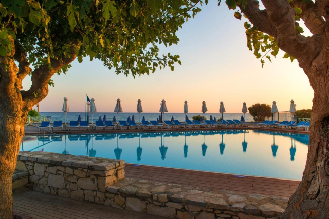 ULTRA LAST MINUTE INSULA CRETA 4**** ALL INCLUSIVE SILVA BEACH ZBOR CHARTER DIN SIBIU SAU OTOPENI CU TAXE INCLUSE