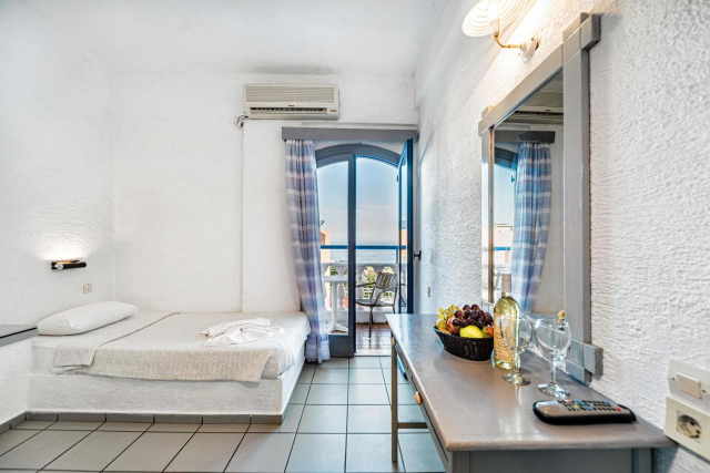 ULTRA LAST MINUTE INSULA CRETA 2 ** DEMEIPENSIUNE IRO HOTEL ZBOR CHARTER DIN OTOPENI CU TAXE INCLUSE