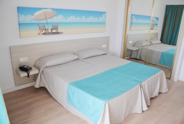 ULTRA LAST MINUTE PALMA DE MALLORCA A PLAYA MOREYA 3*** ZBOR DIRECT DIN OTOPENI CU TAXE INCLUSE