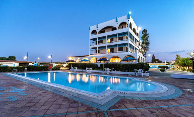 ULTRA LAST MINUTE INSULA CRETA  TSAGARAKIS BEACH 3**** ZBOR CHARTER DIN TARGU MURES/SIBIU/BRASOV CU TAXE INCLUSE