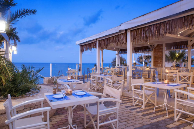 ULTRA LAST MINUTE INSULA CRETA MARI BEACH  4****  ZBOR CHARTER DIN OTOPENI CU TAXE INCLUSE