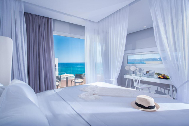 ULTRA LAST MINUTE INSULA CRETA MARI BEACH  4****  ZBOR CHARTER DIN OTOPENI CU TAXE INCLUSE