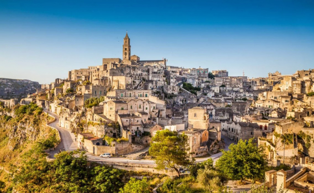 SENIOR VOYAGE 650 EUR / PERS - PUGLIA ,&quot;TOCUL&quot; ITALIEI SI FRUMUSETILE SALE PLECARE DIN BUCURESTI 08.10